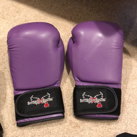 i love kickboxing gloves